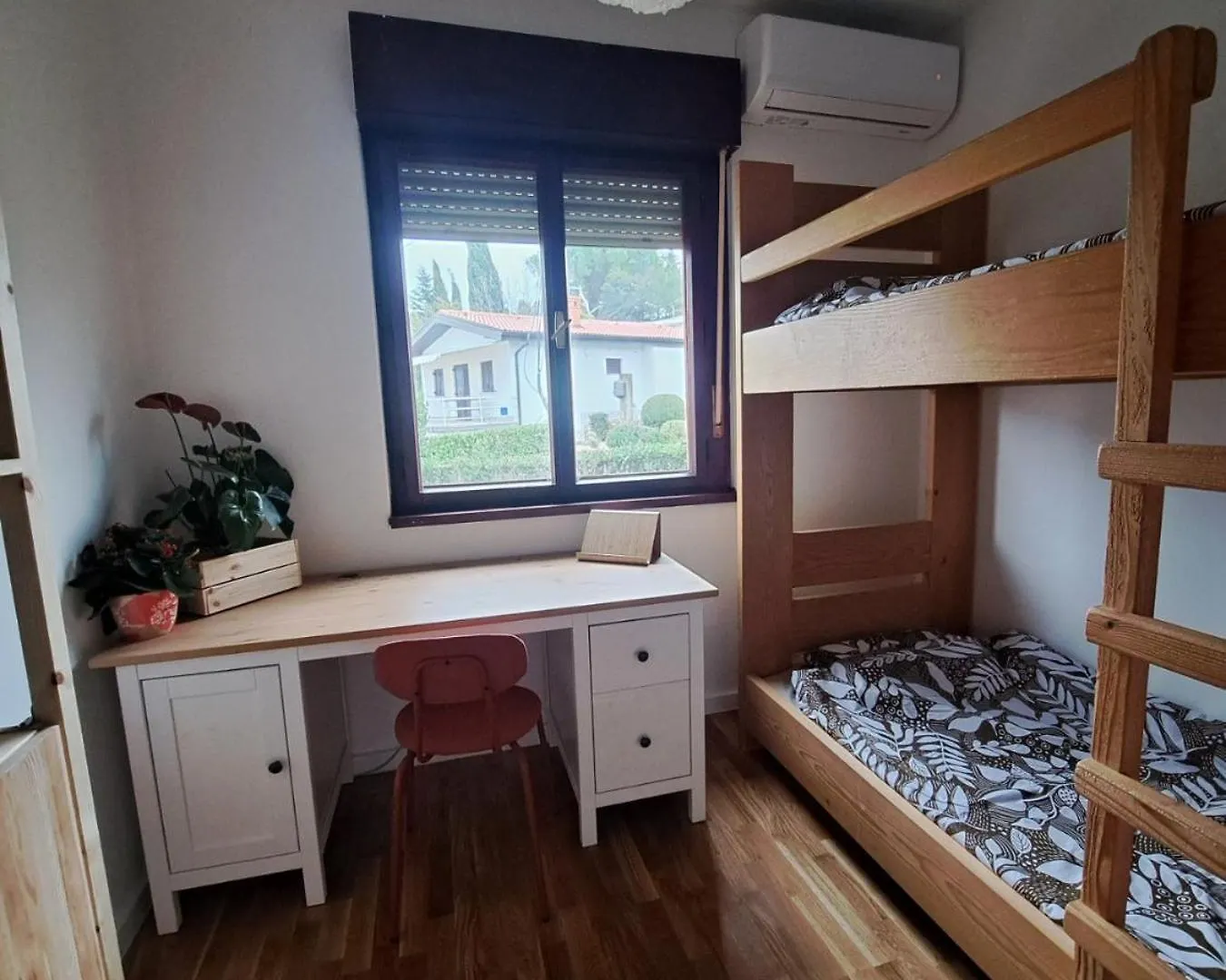 Apartment Fortuna In Malinska- 100M From The Beach Croatia