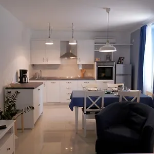 Kiki Candy Apartment